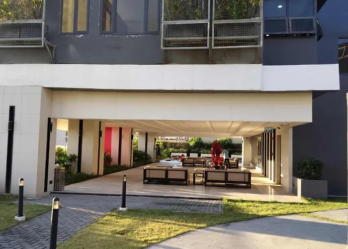 Apartment Chino Roces Makati - Paid Parking - Red Residences Manila