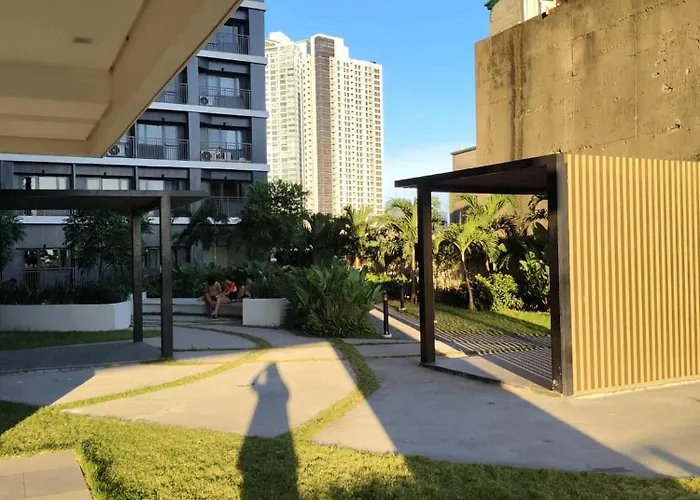 Chino Roces Makati - Paid Parking - Red Residences