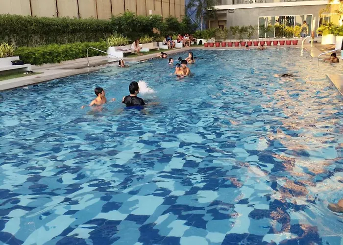 Chino Roces Makati - Paid Parking - Red Residences *