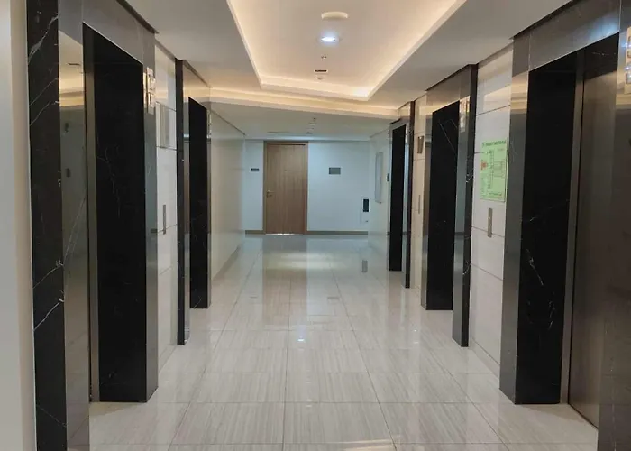 Chino Roces Makati - Paid Parking - Red Residences Apartment Manila